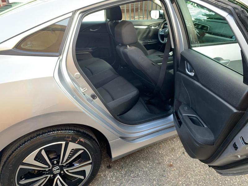 Honda Civic • 2016 • 53,000 km 3