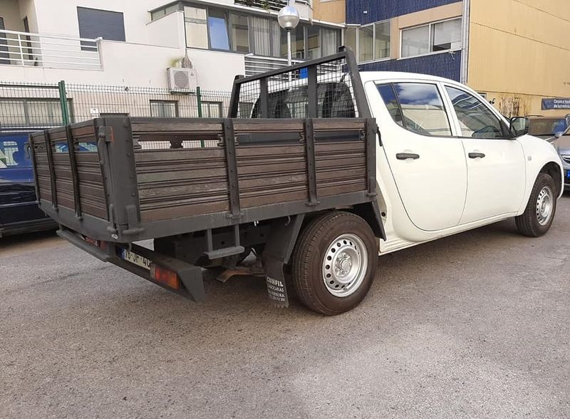 Mitsubishi L200 • 2010 • 7,700 km 6