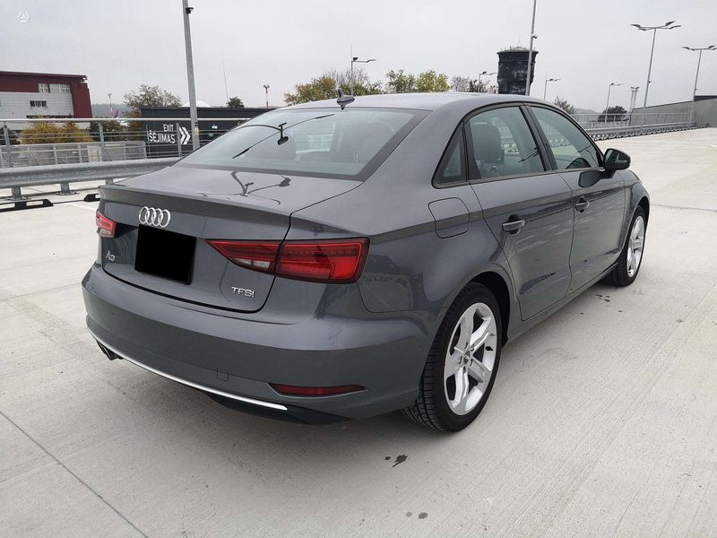Audi A3 • 2017 • 77,175 km 1