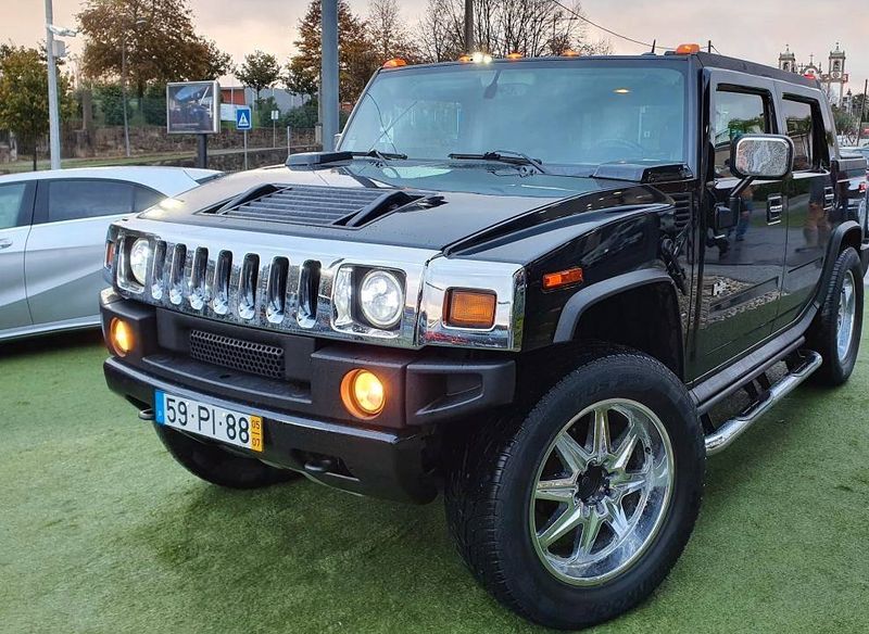 Hummer H2 • 2005 • 90,000 km 1
