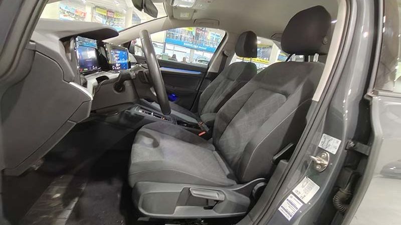 Volkswagen Golf • 2022 • 9,008 km 14