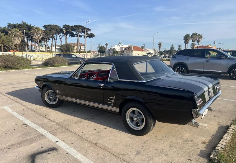 Ford Mustang • 1966 • 28,000 km 2