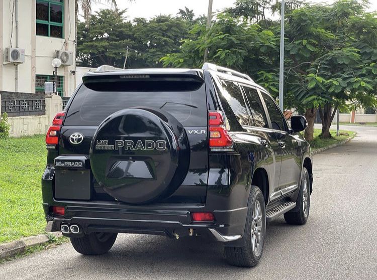 Toyota Land Cruiser • 2020 • 16 km 4