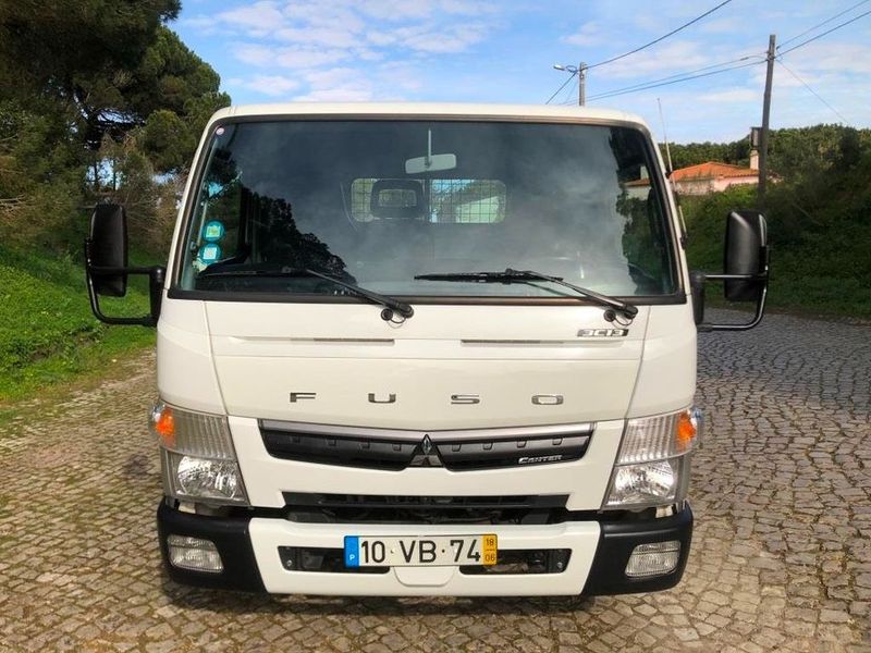 Mitsubishi Fuso canter • 2018 • 93,000 km 3