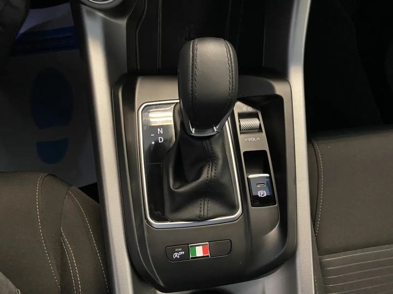 Alfa Romeo Giulia • 2023 • 8,000 km 6