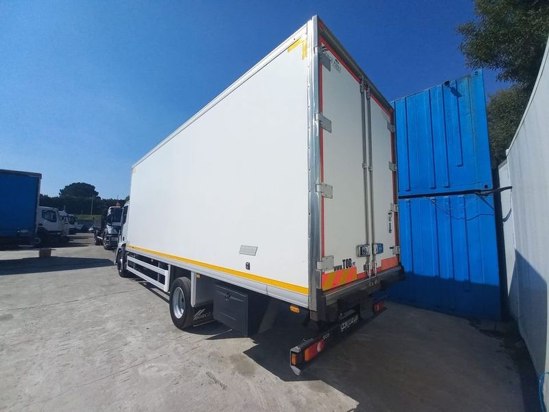 Isuzu Canter • 2014 • 80,000 km 4