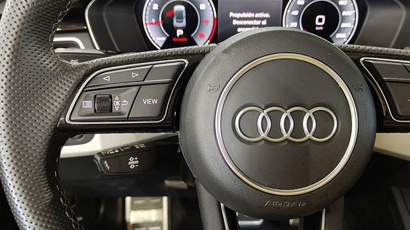 Audi A5 • 2022 • 20,784 km 20