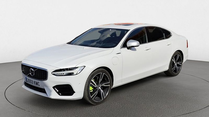 Volvo S90 • 2017 • 140,855 km 1