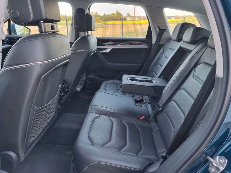 Volkswagen Touareg • 2019 • 92,586 km 5