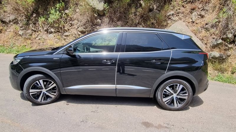 Peugeot 3008 • 2018 • 49,000 km 5