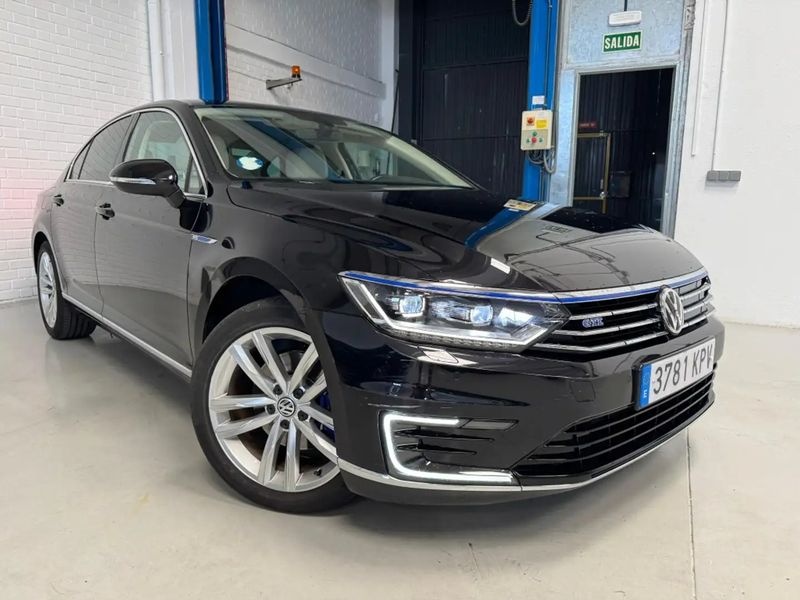 Volkswagen Passat • 2018 • 83,000 km 1
