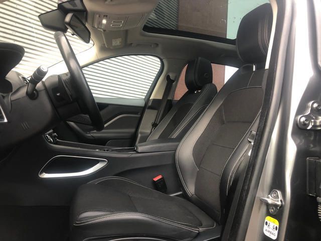 Jaguar F-Pace • 2016 • 91,612 km 7