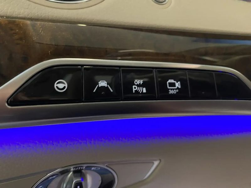 Mercedes-Benz S • 2016 • 84,000 km 14