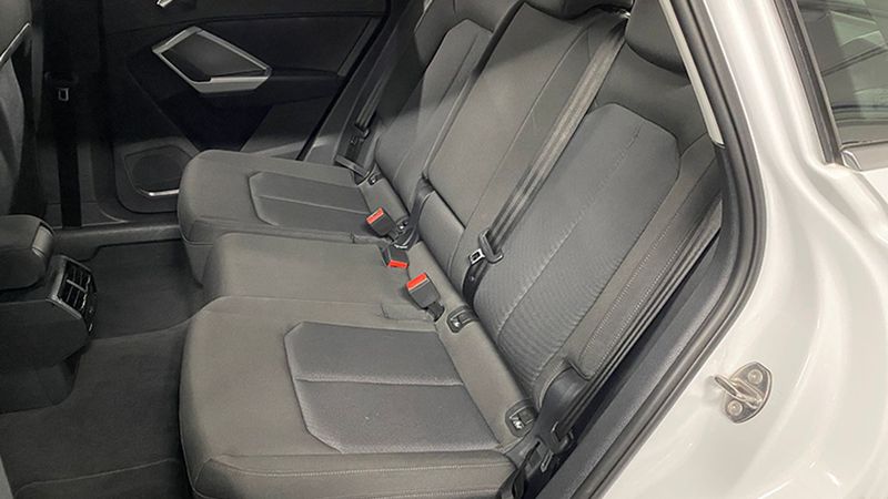 Audi Q3 • 2020 • 40,219 km 12