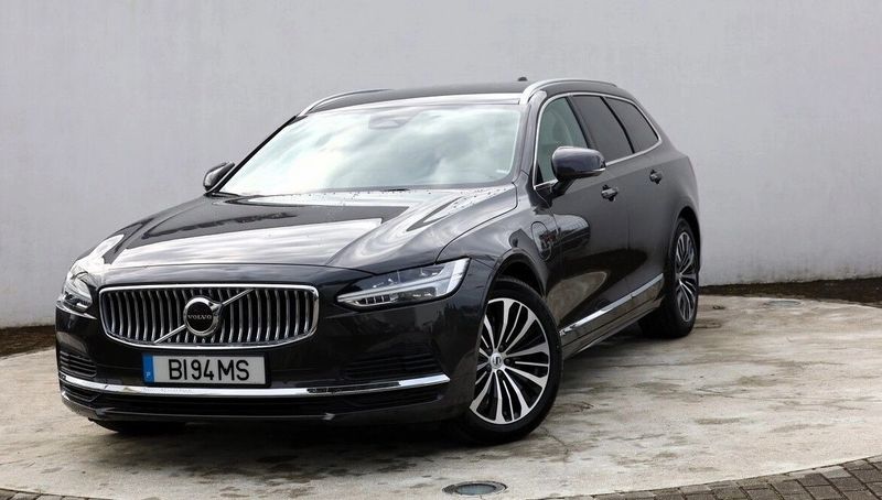Volvo V90 • 2024 • 1,000 km 1