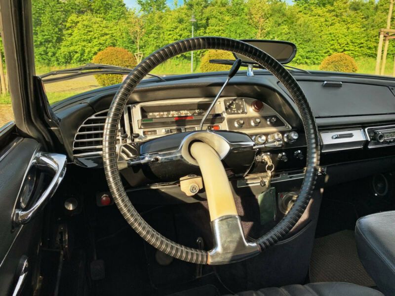 Citroën DS3 • 1968 • 90,786 km 10