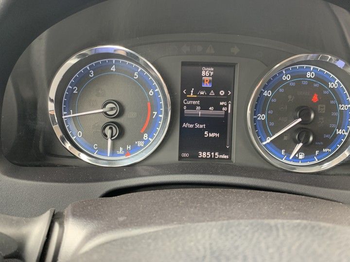 Toyota Corolla • 2017 • 38,575 km 3