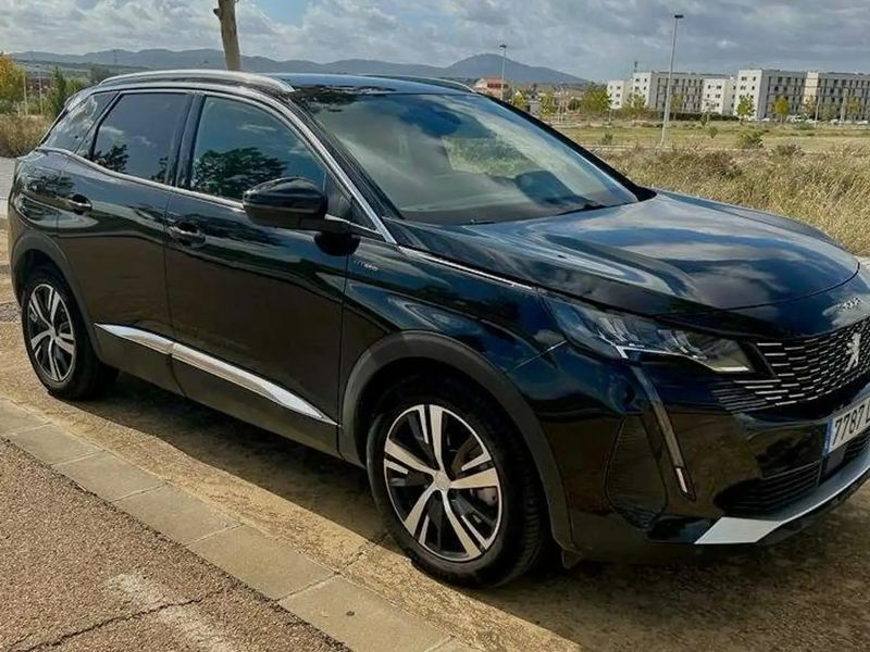 Peugeot 3008 • 2021 • 24,886 km 4