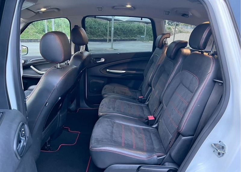 Ford C-Max • 2013 • 200,000 km 6