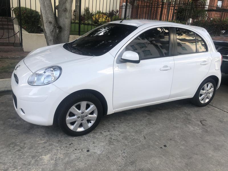 Nissan March • 2014 • 79,000 km 6