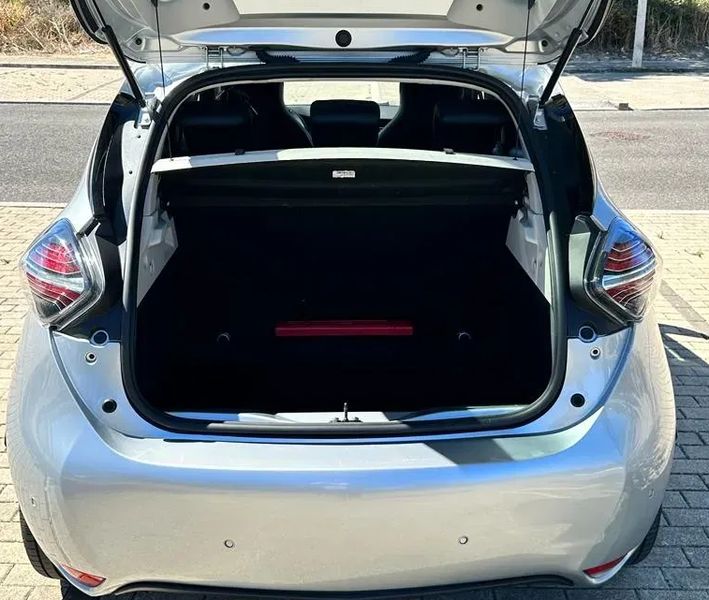 Renault Zoé • 2020 • 33,024 km 2