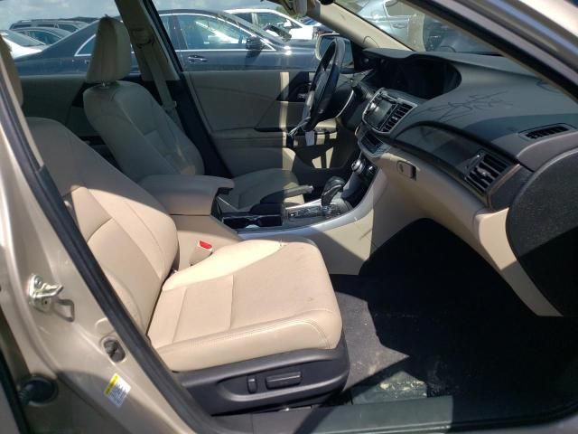 Honda Accord • 2014 • 12 km 5