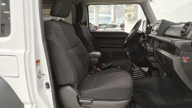 Suzuki Jimny • 2020 • 43,000 km 2