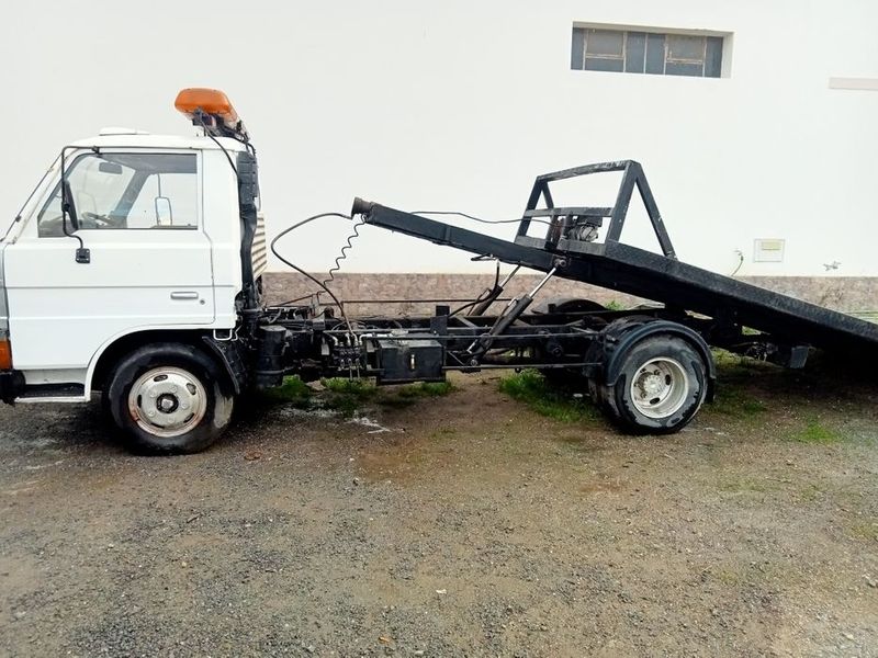 Mazda Truck • 1999 • 120,000 km 5