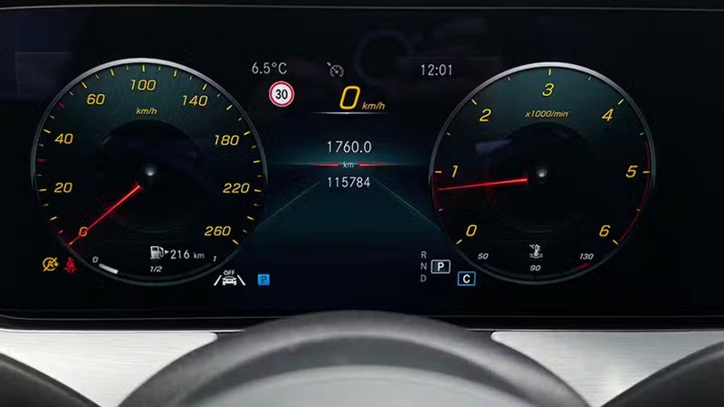 Mercedes-Benz E • 2020 • 115,784 km 32