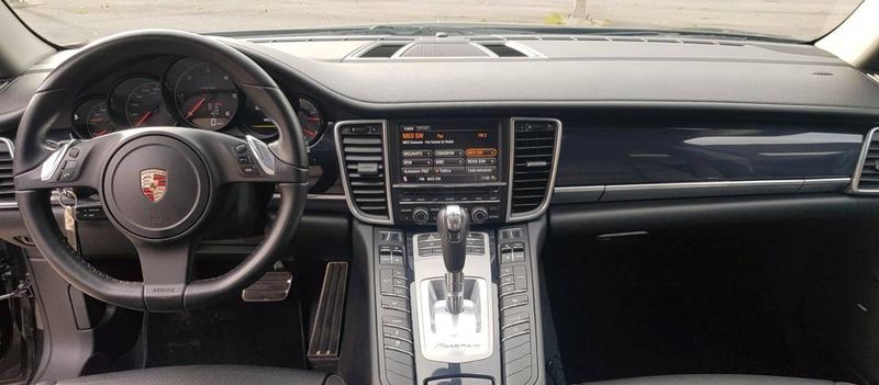 Porsche Panamera • 2013 • 100,000 km 4
