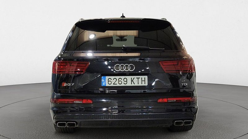 Audi SQ7 • 2018 • 108,000 km 4