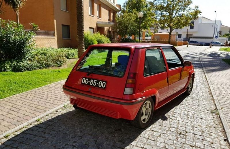 Renault 10 • 1987 • 138,854 km 2