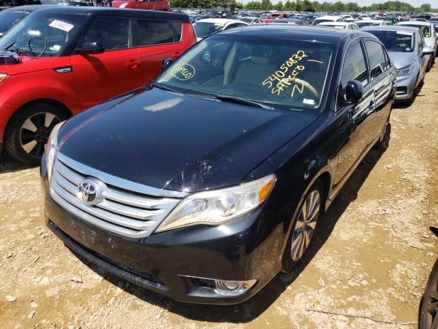 Toyota Avalon • 2011 • 12 km 6