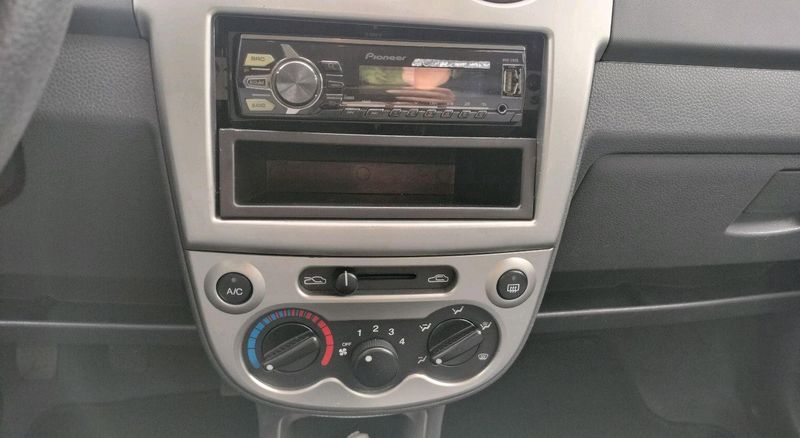 Chevrolet Malibu • 2006 • 109,000 km 4