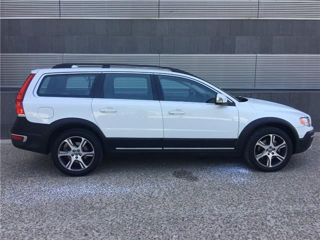 Volvo XC70 • 2014 • 162,000 km 3