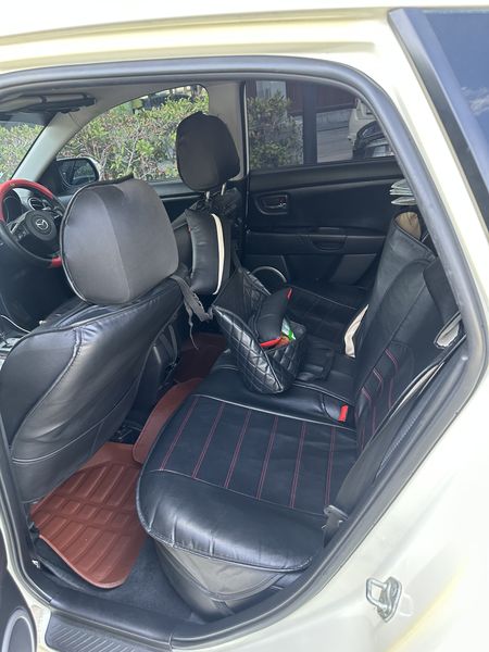 Mazda 3 • 2010 • 211,860 km 4