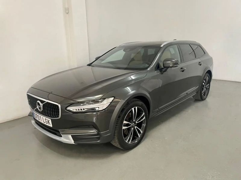 Volvo V90 • 2020 • 85,000 km 11