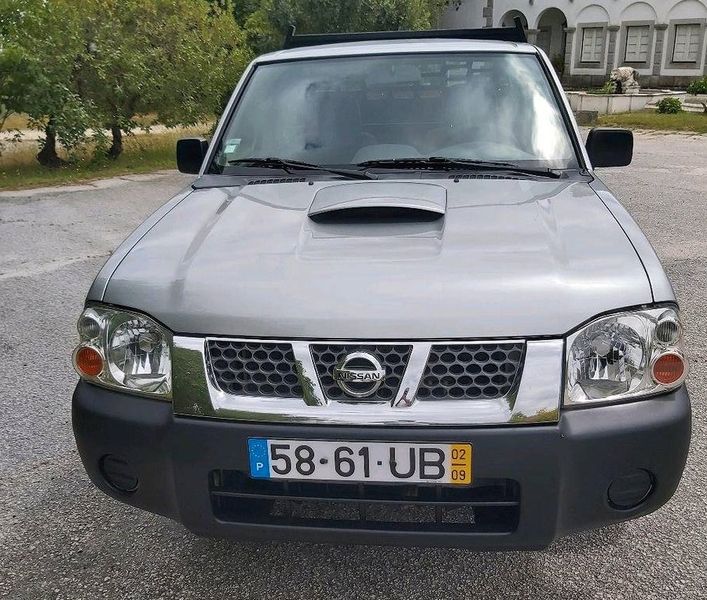 Nissan Pickup • 2002 • 250,000 km 2