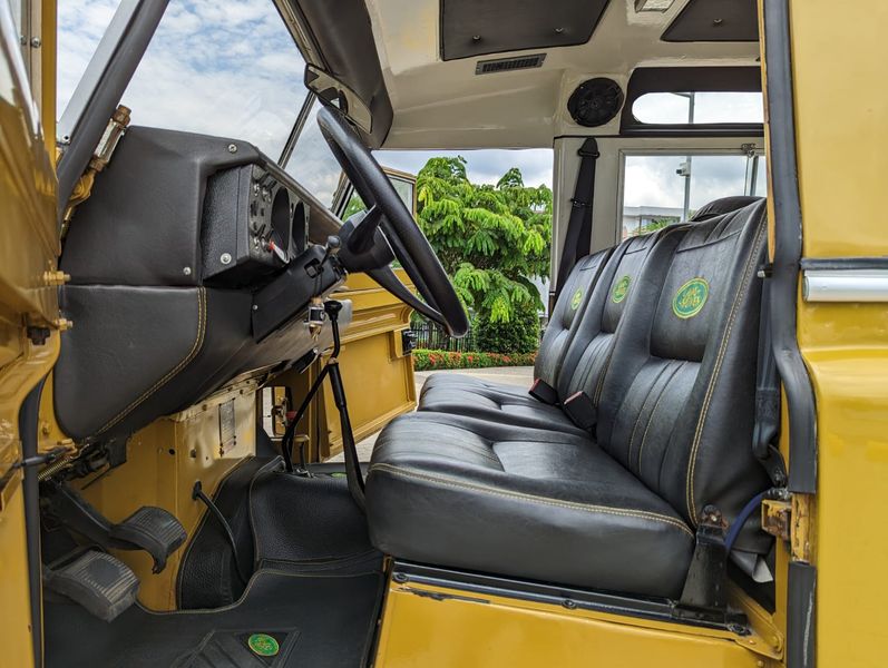 Land Rover 109 • 1979 • 39,936 mi 6