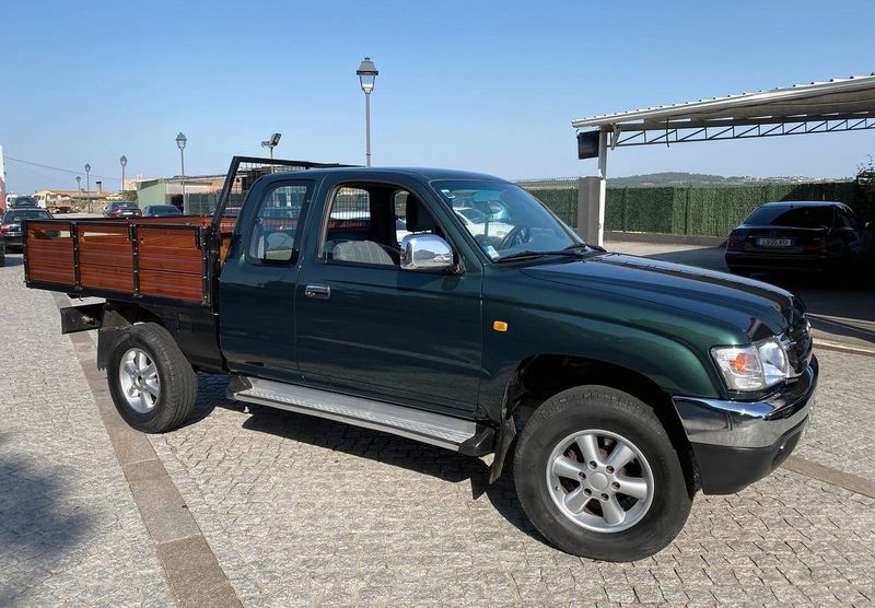 Toyota Hilux • 2002 • 250,000 km 5
