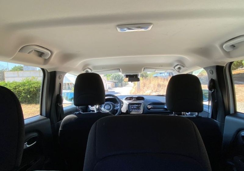 Jeep Renegade • 2019 • 19,000 km 3