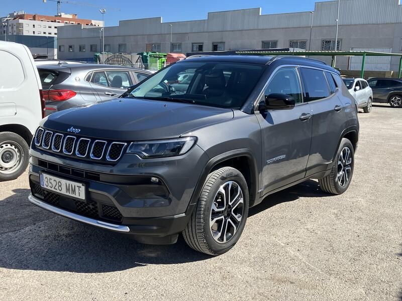 Jeep Compass • 2024 • 30,293 km 1