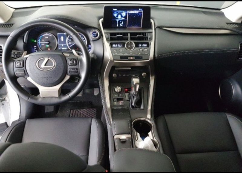 Lexus NX • 2019 • 32,000 km 6