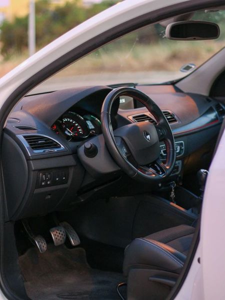 Renault Megane II • 2015 • 85,000 km 9