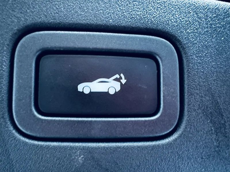 Jaguar F-Type • 2017 • 48,000 km 7