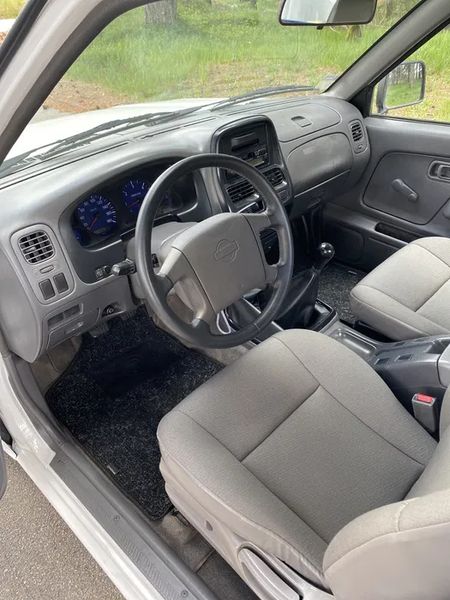 Nissan Pickup • 1999 • 291,000 km 2