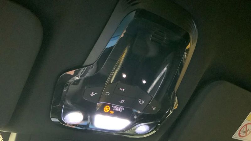 Alfa Romeo Stelvio • 2022 • 63,414 km 7