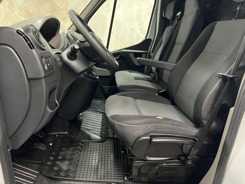 Nissan NV400 • 2016 • 78,000 km 5