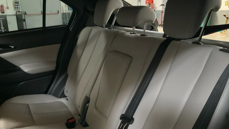 Mitsubishi Eclipse Cross • 2023 • 27,704 km 5