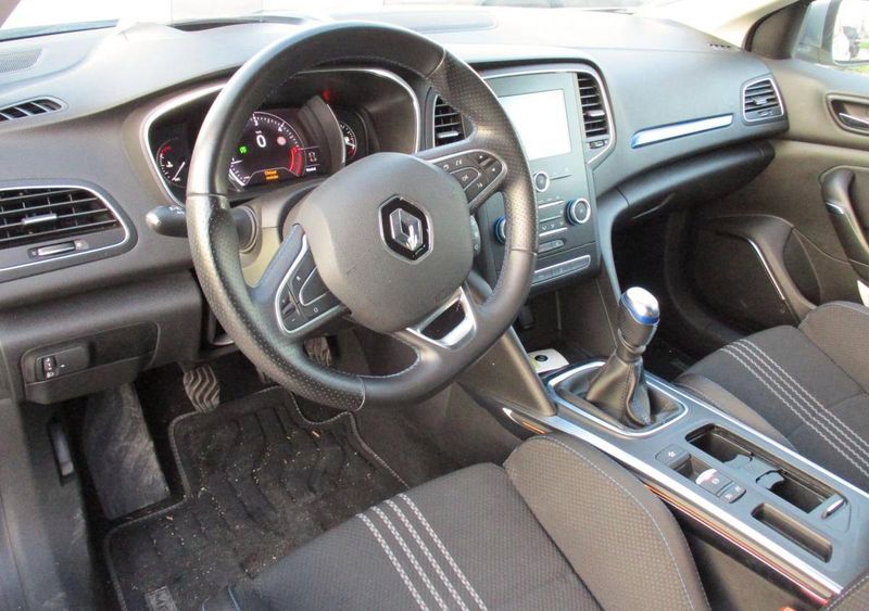 Renault Mégane • 2018 • 60,000 km 5